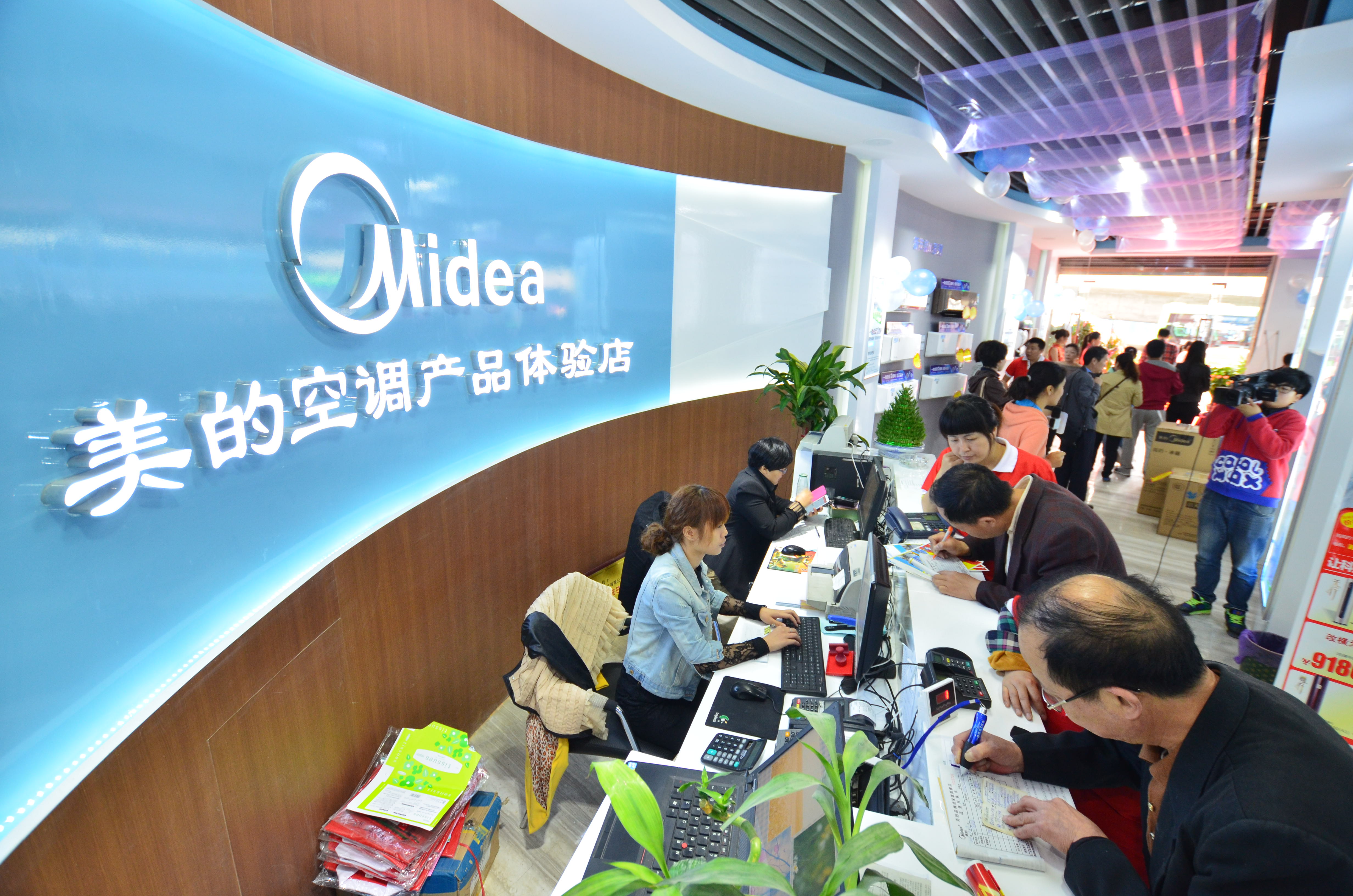 ���Ŀ��{(di��o)���۽����M��ʹ�Ãrֵ���Գ־�Ʒ��(zh��n)�Բ��ӓu